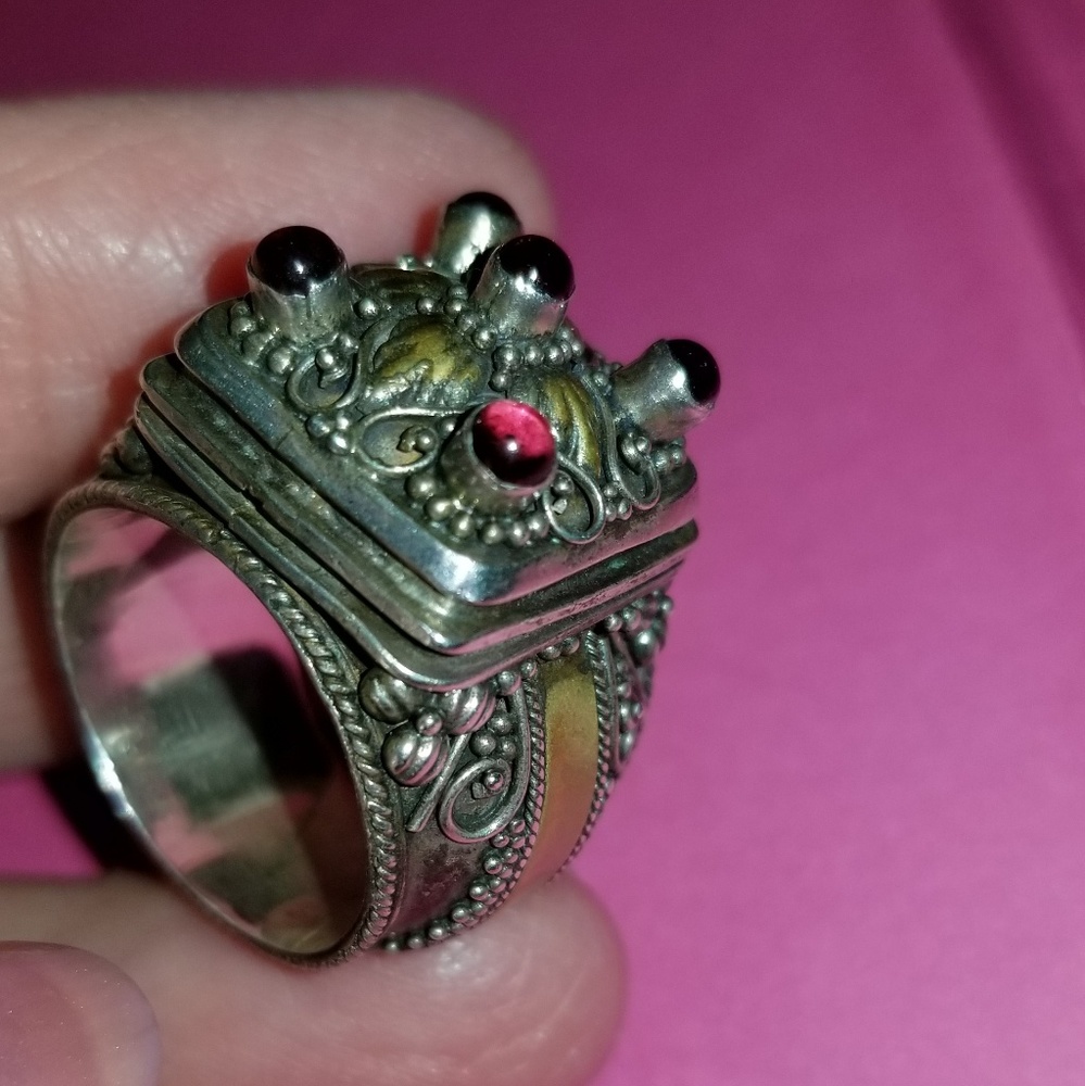 Unique Vintage Poison Ring